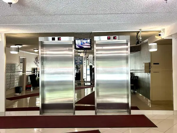 5204 Dalton DR NW #806, Calgary, AB T3A 3H1