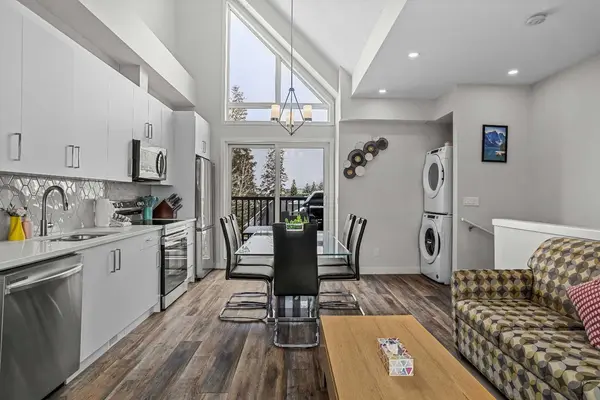 105 Kananaskis WAY #207, Canmore, AB T1W 1N7