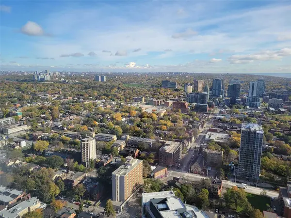 181 Dundas ST E #5003, Toronto C08, ON M5A 0N5