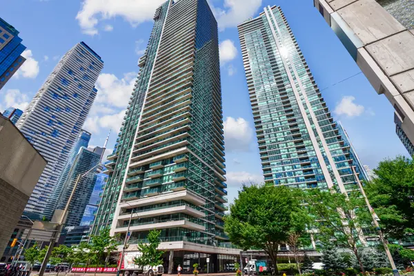 33 Bay ST #1111, Toronto C01, ON M5J 2Z3