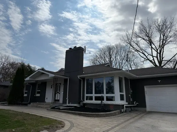 220 Millard AVE #1 (Front), Newmarket, ON L3Y 1Z2