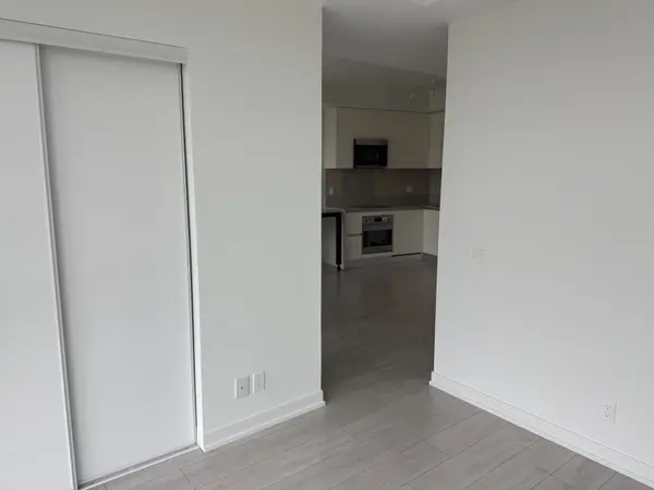 39 Mary ST #2905, Barrie, ON L4N 1S9