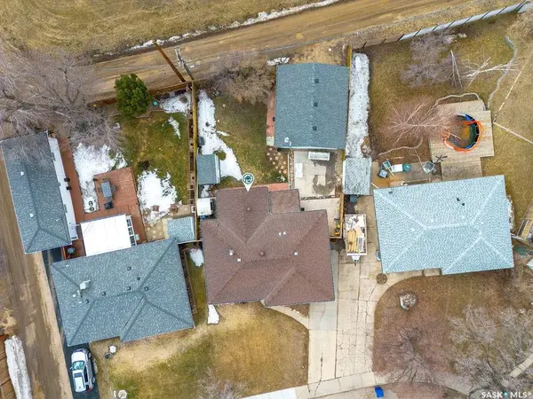 2518 Tomlinson CRESCENT, Saskatoon, SK S7L 3N2