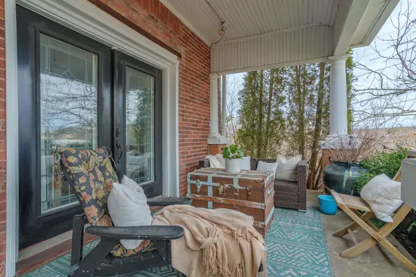 5 Lorne ST N, Huntsville, ON P1H 2G1