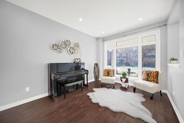 568 Egret WAY, Barrhaven, ON K2C 3H2