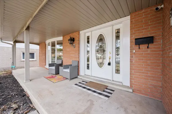 17 Carmine PL, Guelph, ON N1E 3V2