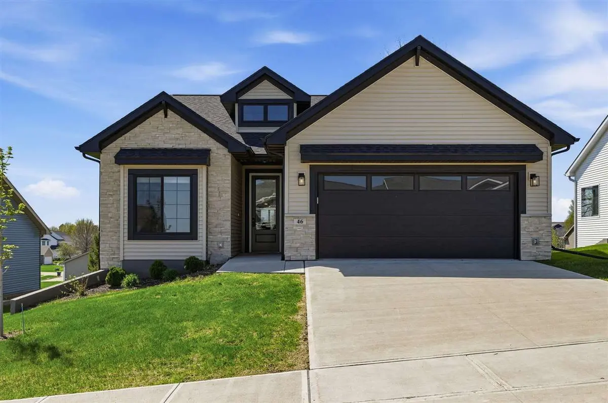 46 Pinnacle Lane, Tiffin, IA 52340