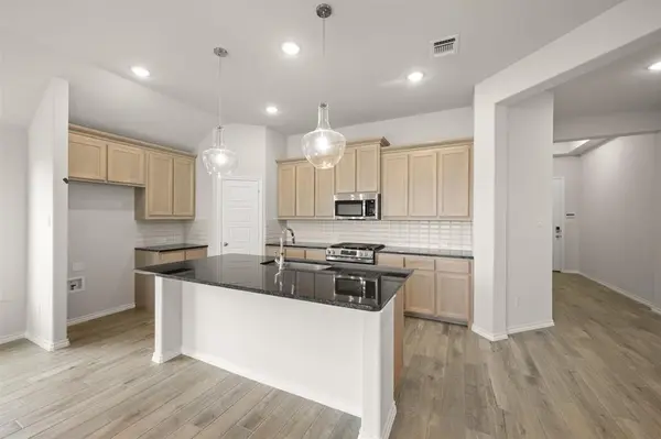 1105 Turtle Hill Lane, Crowley, TX 76036