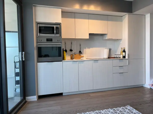 11 Wellesley ST W #2012, Toronto C01, ON M4Y 1E8