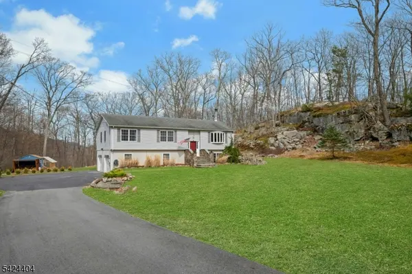 4 Andover Mohawk Rd, Byram Twp., NJ 07821