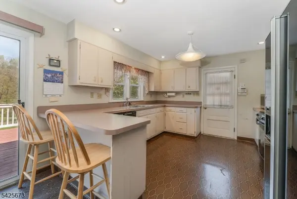 152 Park Ln, Milford Boro, NJ 08848