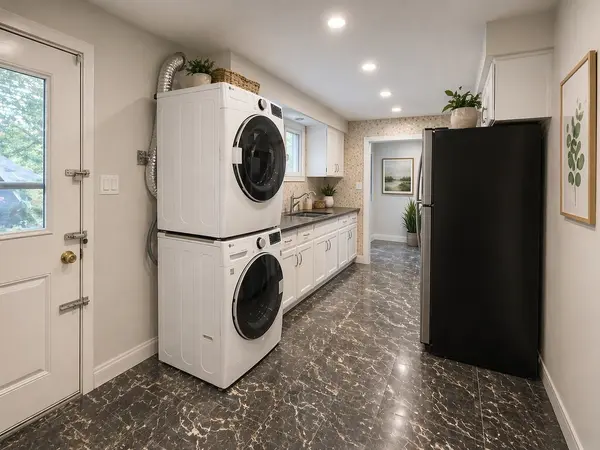 3551 Autumnleaf CRES #Upper, Mississauga, ON L5L 1K6