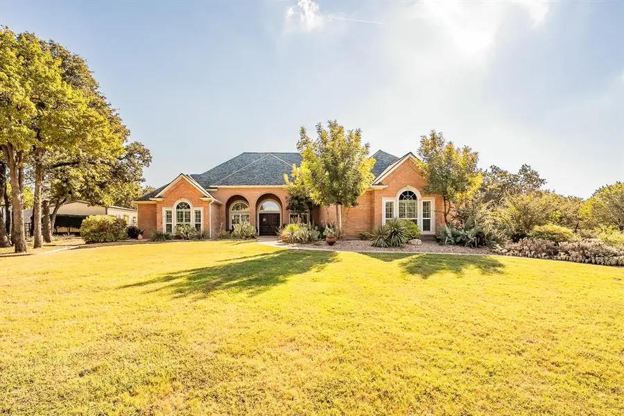 225 Sherry Lane, Burleson, TX 76028