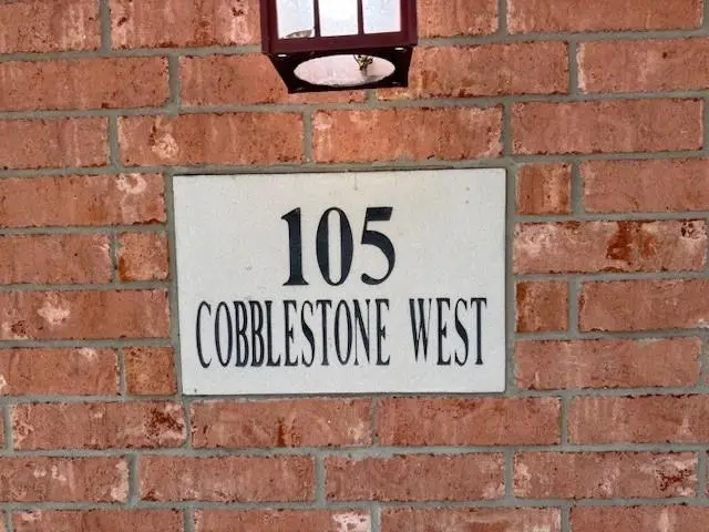 105 Cobblestone Drive W, Red Oak, TX 75154