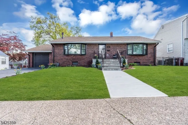 25 Columbia Ave, Nutley Twp., NJ 07110