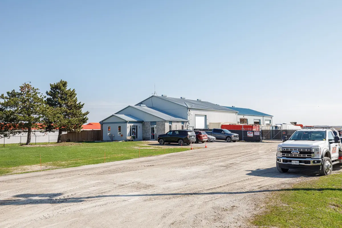 12403 10 County RD, Clearview, ON L0M 1S0