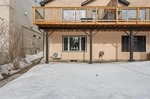 120 Wilmot PL, Winnipeg, MB R3L 2K1