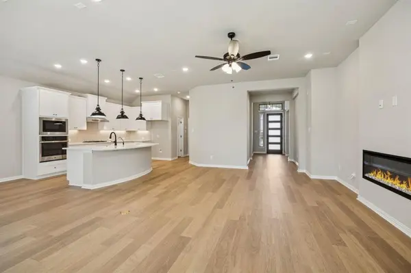 4117 Valley Mills Drive, Crandall, TX 75114