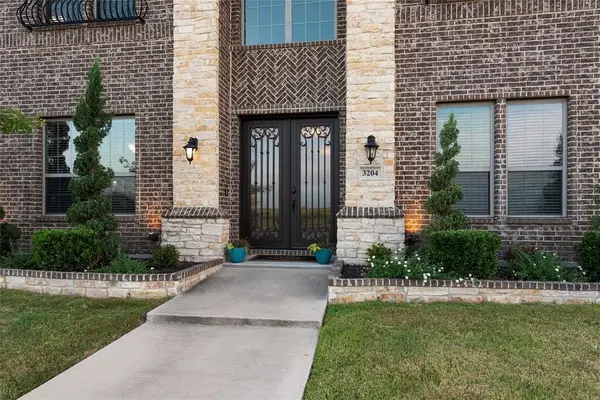 3204 Chambley Lane, Mansfield, TX 76084