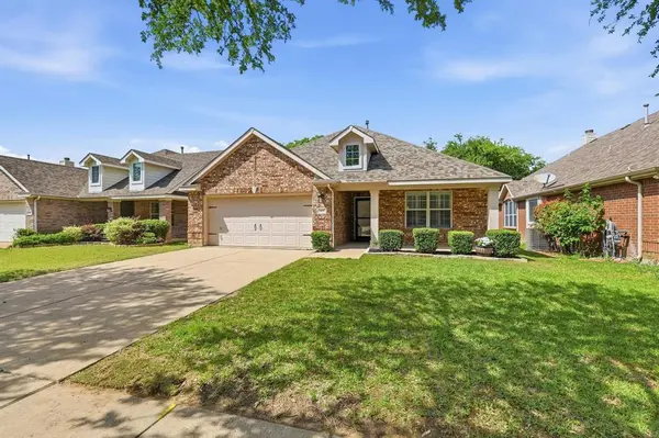 609 Darlington Trail, Fort Worth, TX 76131