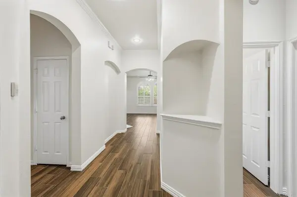 609 Darlington Trail, Fort Worth, TX 76131