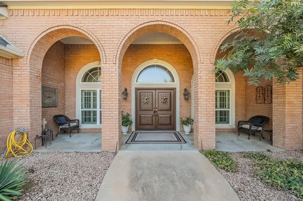 225 Sherry Lane, Burleson, TX 76028