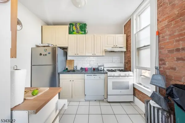 64 Washington Ave, North Plainfield Boro, NJ 07060