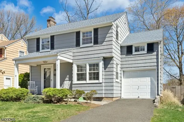 207 2nd St, Fanwood Boro, NJ 07023