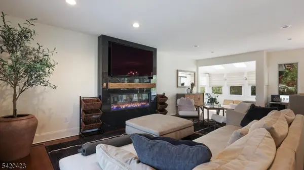 156 Mohawk Dr, Cranford Twp., NJ 07016