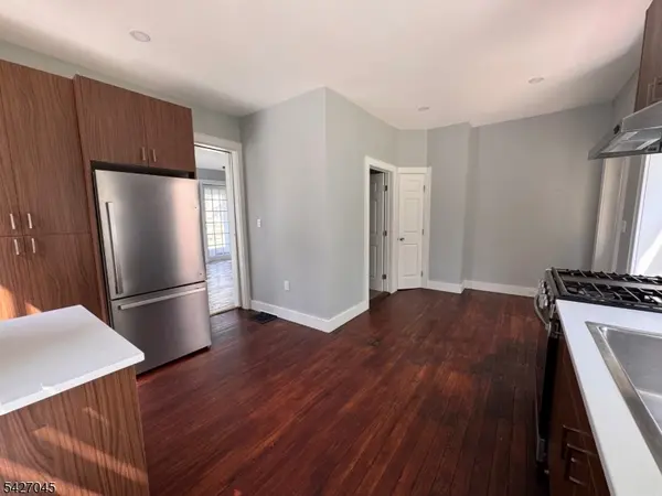 31 Diller Ave, Newton Town, NJ 07860