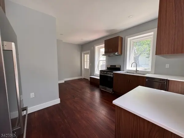 31 Diller Ave, Newton Town, NJ 07860