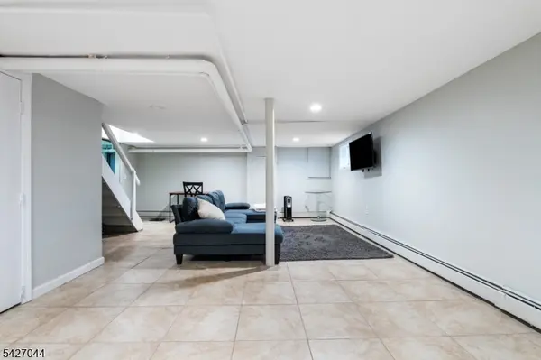 15 Victor Pl, Irvington Twp., NJ 07111