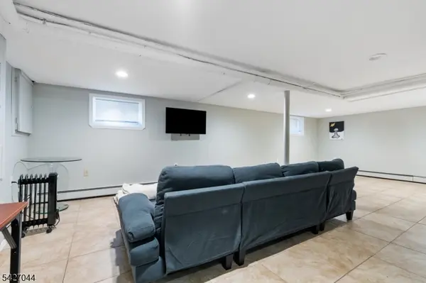 15 Victor Pl, Irvington Twp., NJ 07111