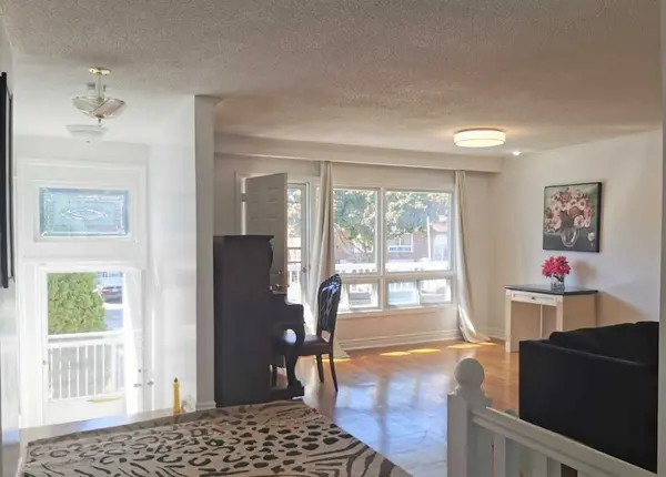 155 Edmonton DR #Upper, Toronto C15, ON M2J 3X3