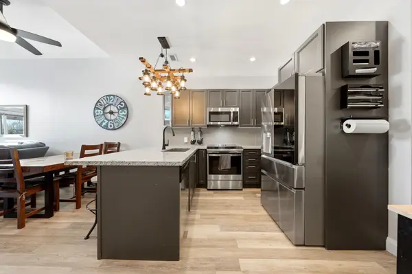 80 Horseshoe BLVD #501, Oro-medonte, ON L4M 4Y8