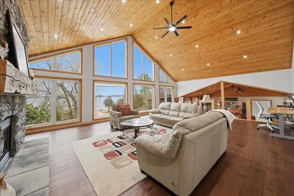 70 Forest Harbour Pkwy, Tay, ON L0K 2C0