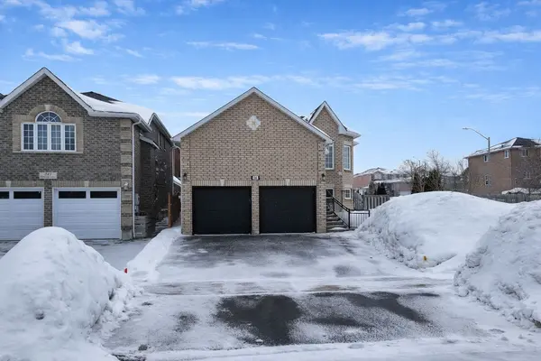 239 Country LN, Barrie, ON L4N 0W2