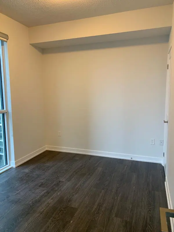 4055 Parkside Village DR #1115, Mississauga, ON L5B 0K8