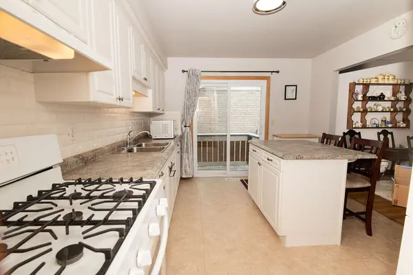 35 Morris DR, Belleville, ON K8P 5B3