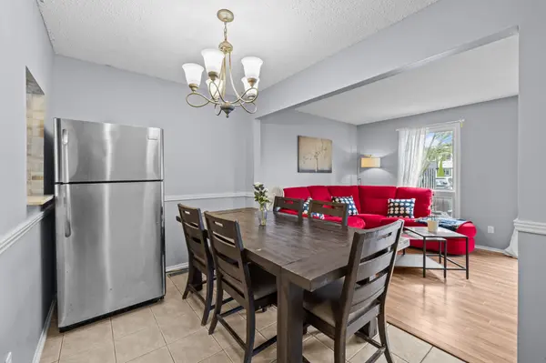 3565 Aladdin LN, Blossom Park - Airport And Area, ON K1T 1E1