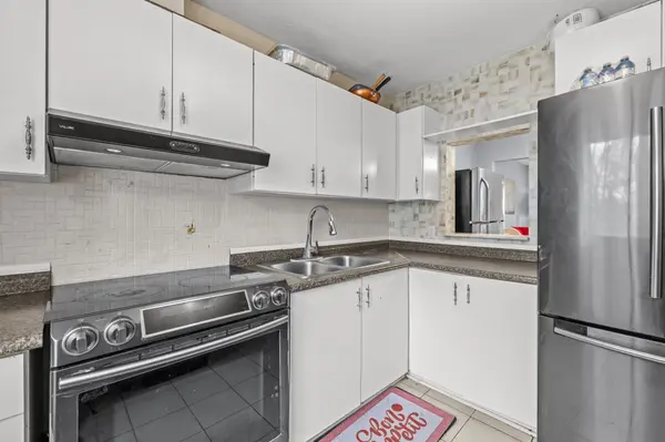 3565 Aladdin LN, Blossom Park - Airport And Area, ON K1T 1E1