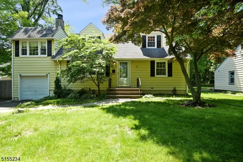 298 La Grande Ave, Fanwood Boro, NJ 07023