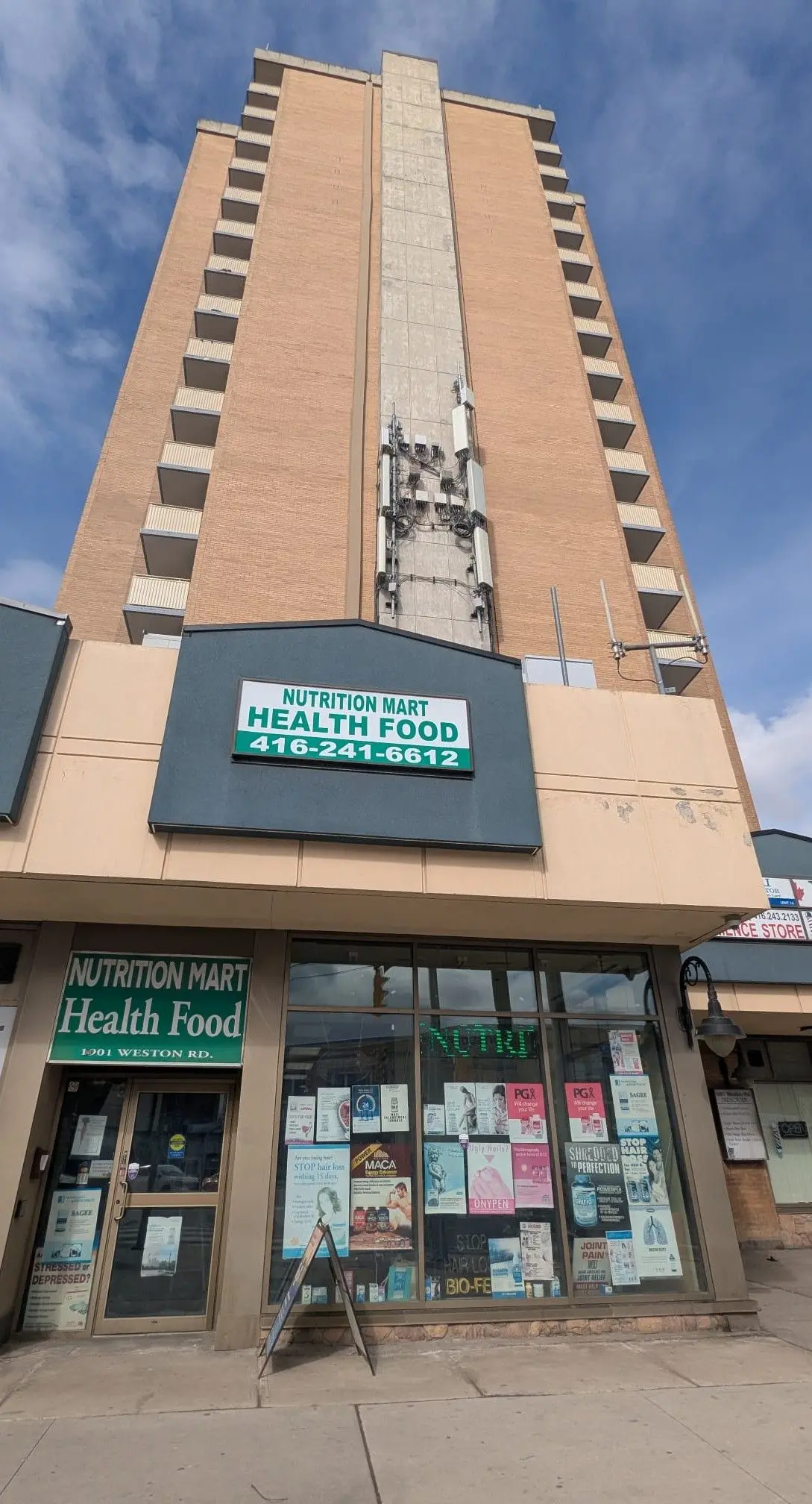 1901 Weston RD #15 A, Toronto W04, ON M9N 3P5