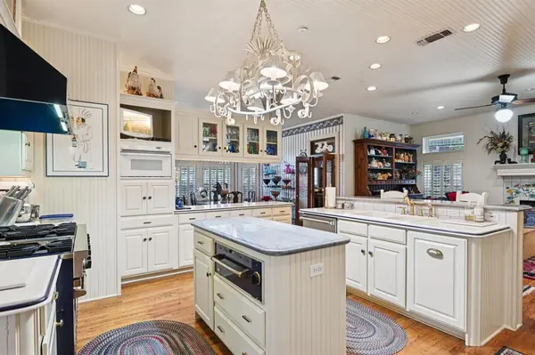 2101 Vista Ridge Court, Arlington, TX 76013