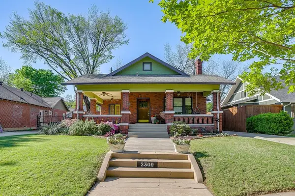 2309 Mistletoe Avenue, Fort Worth, TX 76110