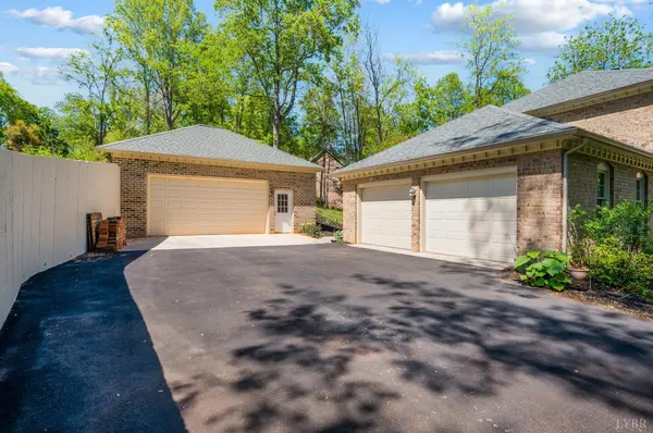 209 Quail Ridge DR, Forest, VA 24551