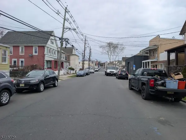 326 Elm St, Perth Amboy City, NJ 08861