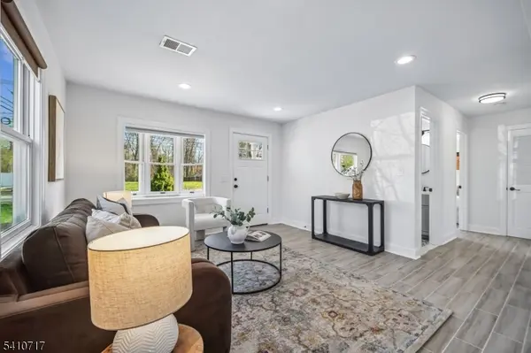 126 Greenbrook Rd, Green Brook Twp., NJ 08812