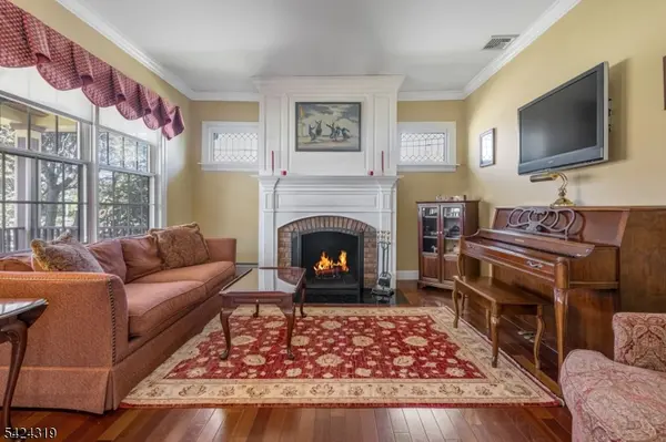 133 N Pleasant Ave, Ridgewood Village, NJ 07450