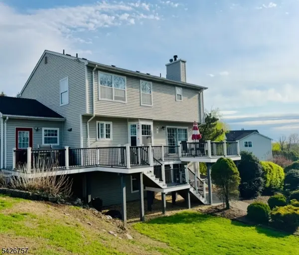 11 Hearthstone Dr, Vernon Twp., NJ 07461